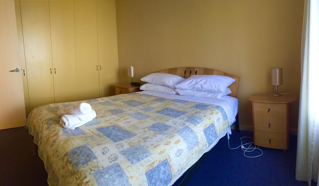 פורט פיירי Horizons Beachfront Apartment מראה חיצוני תמונה